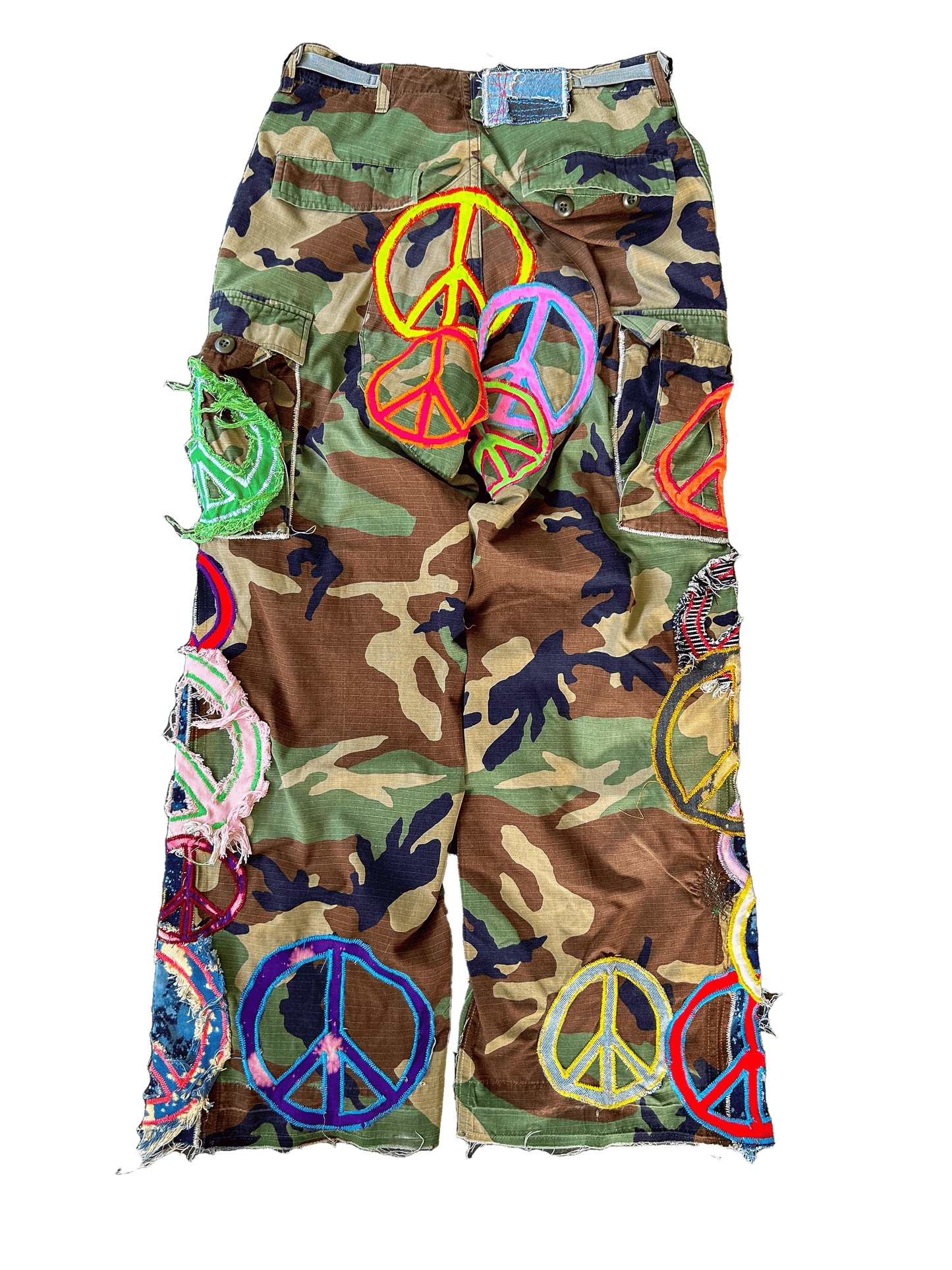 CAMO PEACE PATCHWORK FLARE DENIM