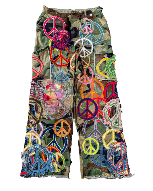 CAMO PEACE PATCHWORK FLARE DENIM
