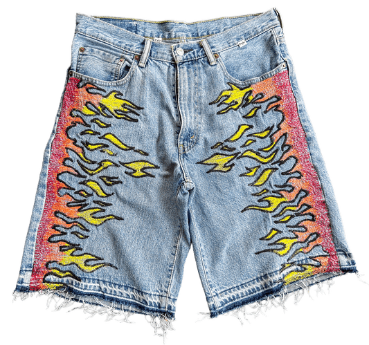 FLAME EMBROIDERY SHORTS